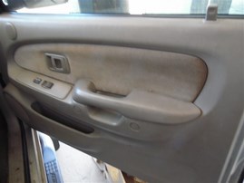 2002 Toyota Tacoma SR5 Silver Crew Cab 3.4L AT 2WD #Z24710